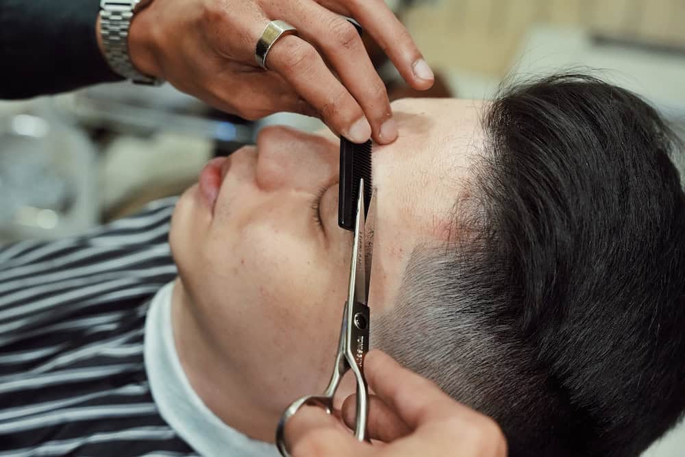 Eyebrow trim